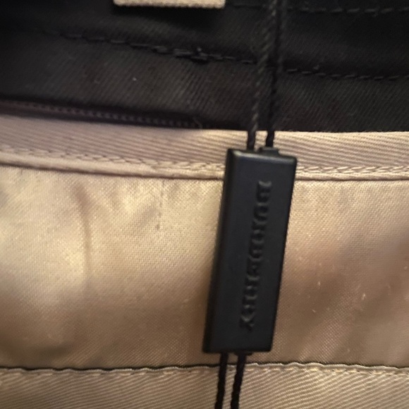 BURBERRY TRENCH COAT - Picture 4 of 8